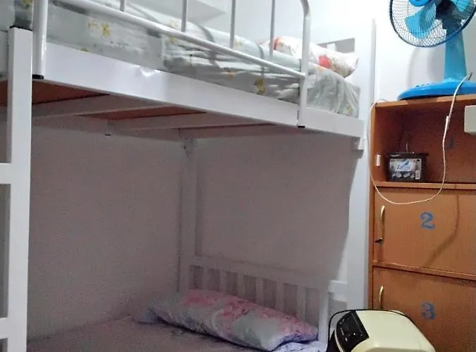 旅馆 丹尼旅舍 *