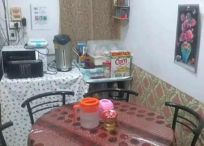 丹尼旅舍 旅馆 *